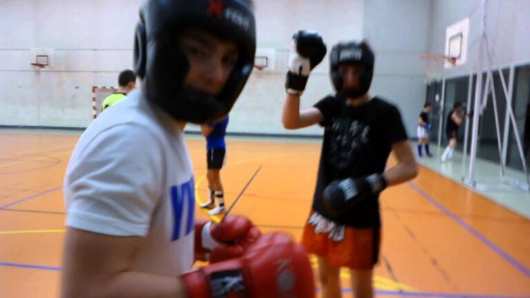 Entraînement de Muay Thaï au club Dragon Boxing d'Antibes