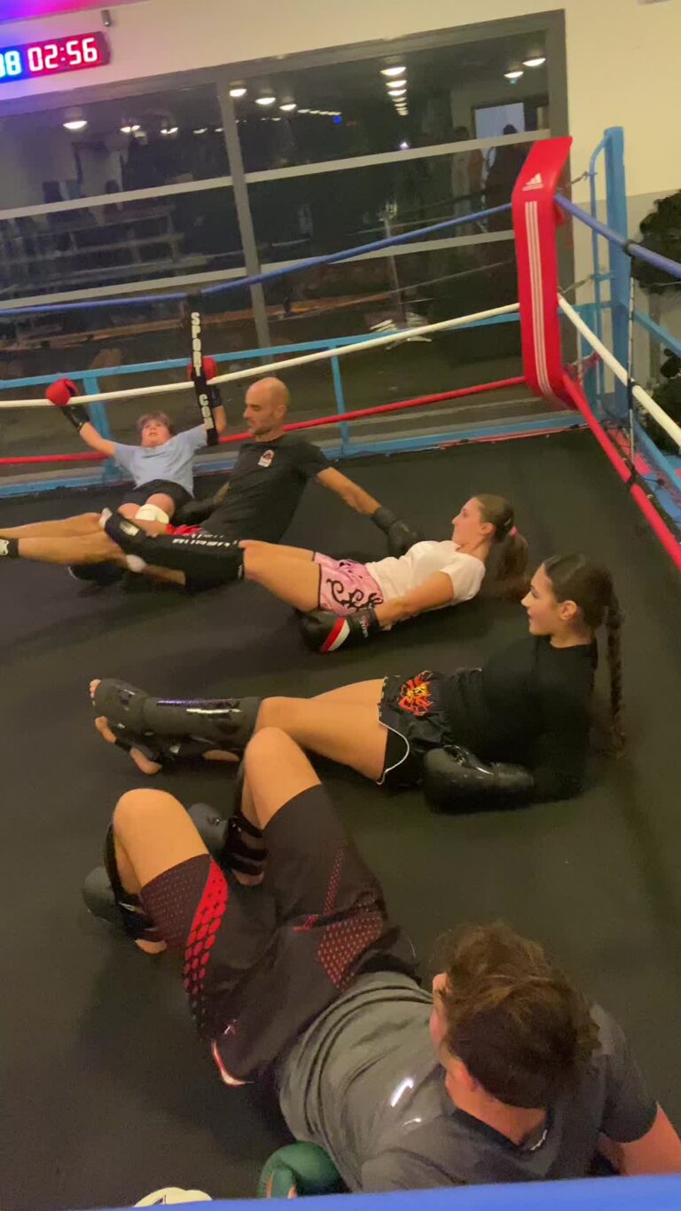Cours de Muay Thaï au club Dragon Boxing
